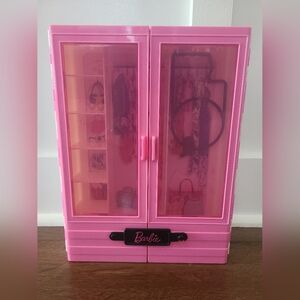 NEW Barbie Fashionistas Ultimate Closet, Pink with Fold-Out Rack Carrying Handle